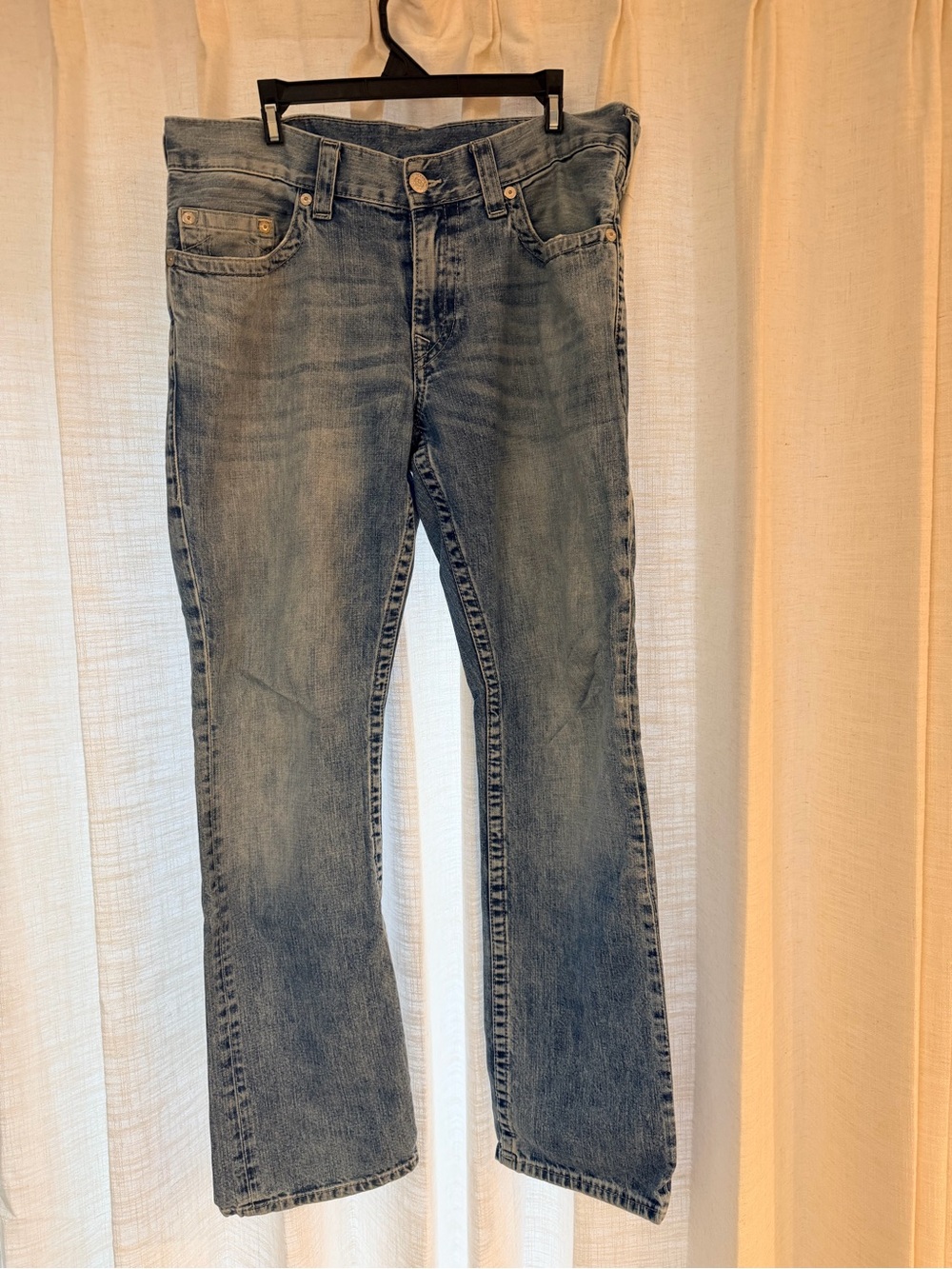 True Religion Men's Light Wash Bootcut Jeans waist 34